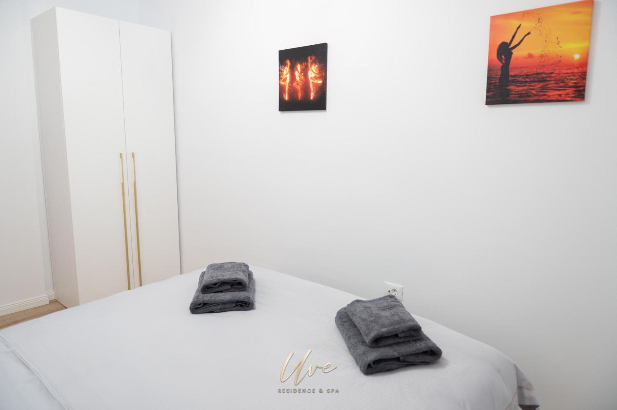 Uve Residence & Spa Пьятра-Нямц Экстерьер фото