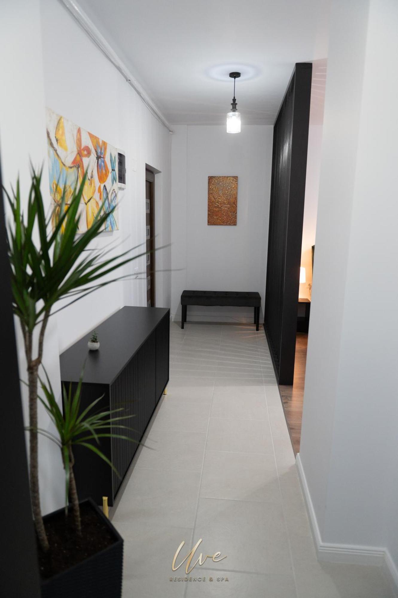 Uve Residence & Spa Пьятра-Нямц Экстерьер фото