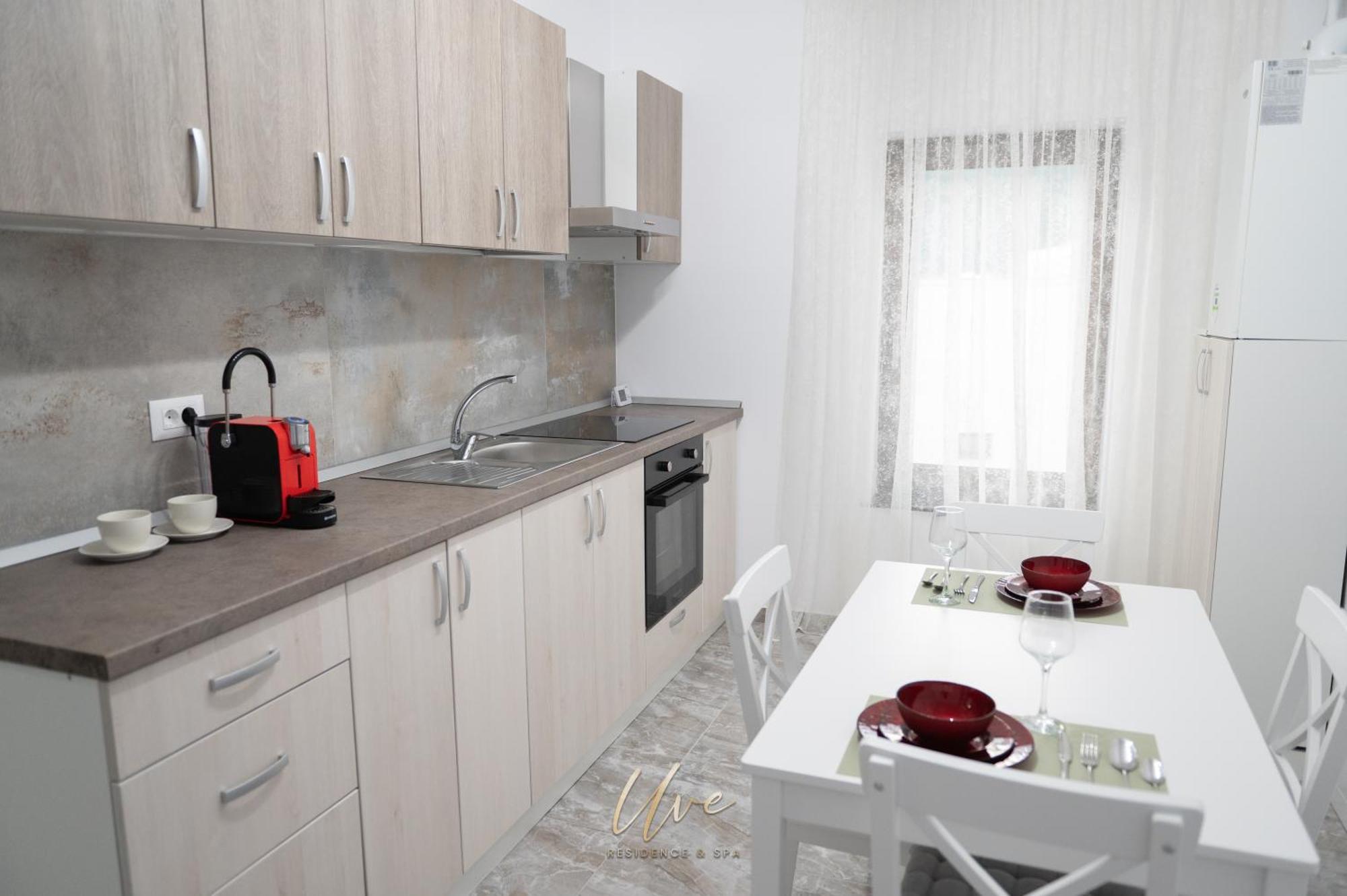 Uve Residence & Spa Пьятра-Нямц Экстерьер фото