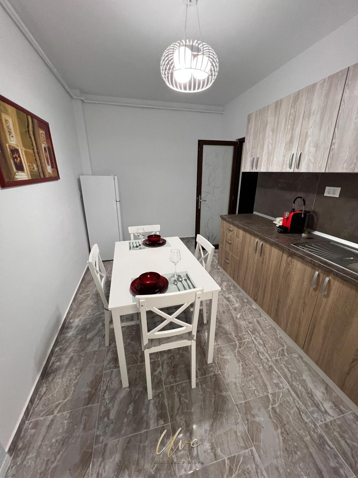 Uve Residence & Spa Пьятра-Нямц Экстерьер фото
